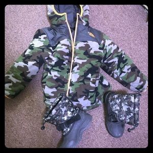 Northface 5/6  Camo Winter Jacket & Boots size 13